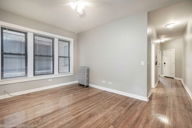 Foto del edificio - 1169 E 54th St