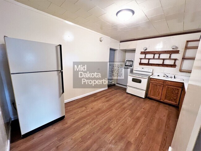 Foto del edificio - 216 E 11th- 2 bedroom house