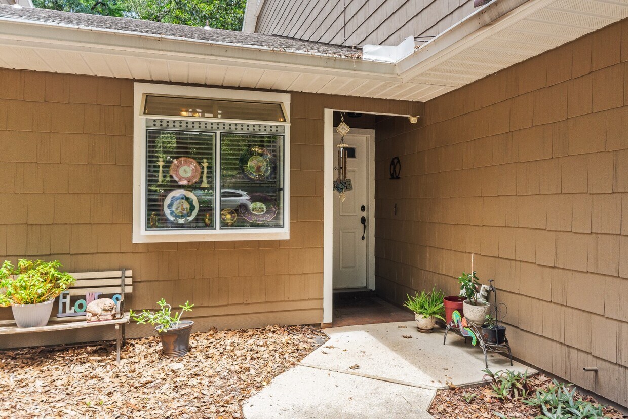 Foto principal - 811 SW 50th Way