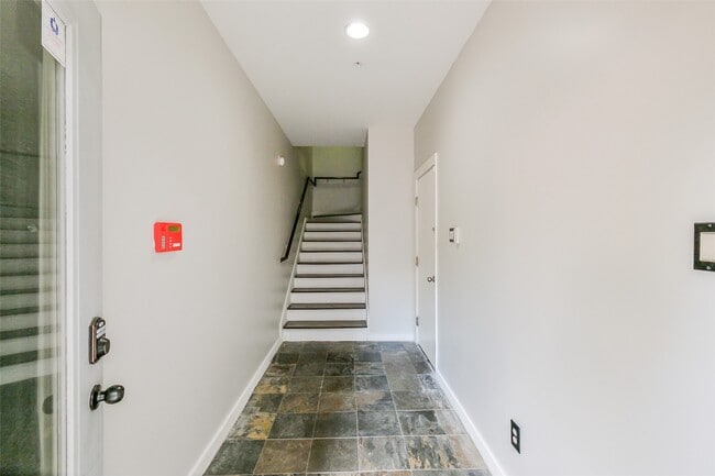 Building Photo - 5710 Winsome Ln
