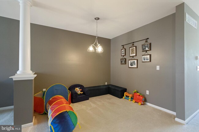 Foto del edificio - 185 Westbrook Dr