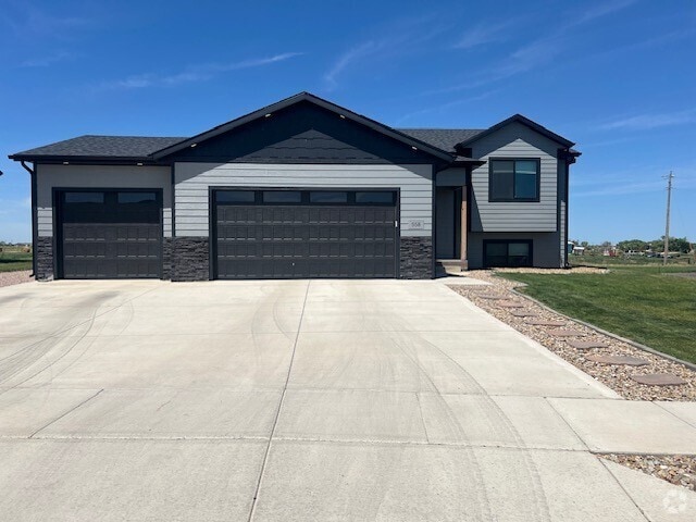 Building Photo - 558 Bull Run Dr