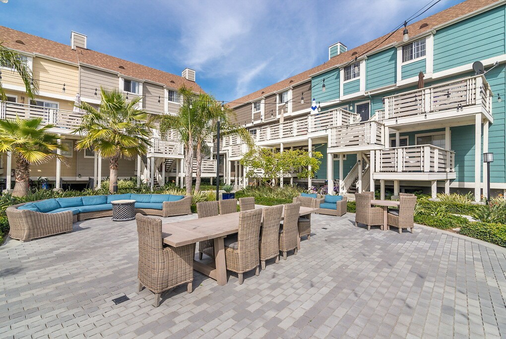 Huntington Breakers Apartments in Huntington Beach, CA Westside Rentals