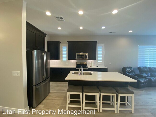 Building Photo - 2 br, 2 bath House - 1252 Copeland Dr