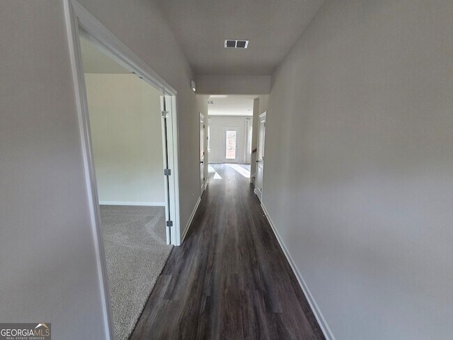 Foto del edificio - 167 Vly Oak Dr