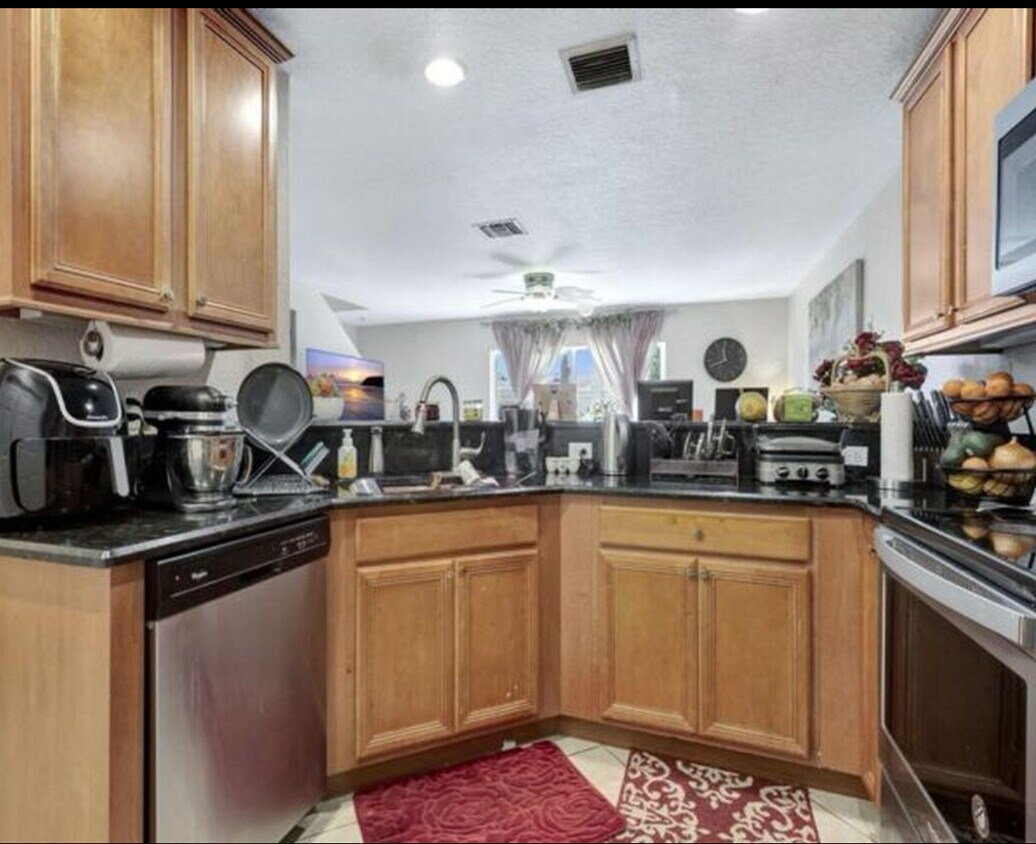Foto del edificio - 22110 Majestic Woods Way