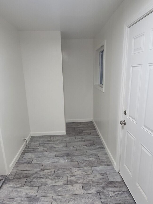 Building Photo - 2438 Fort Wayne St. - Fully Remodeled!!