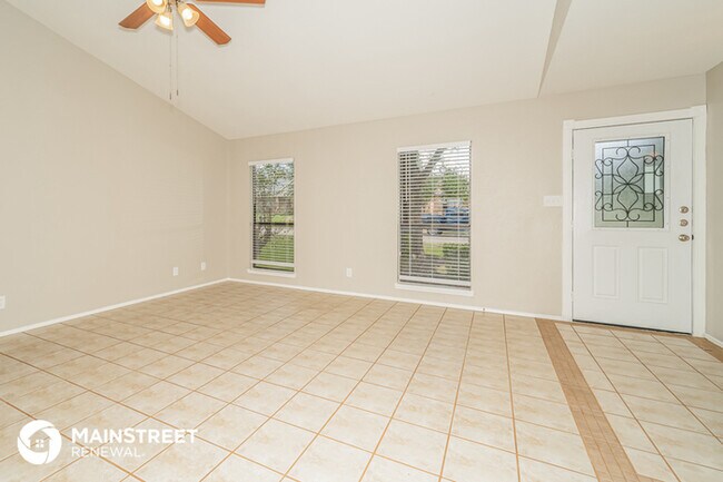 Building Photo - 125 Rustic Ridge Dr