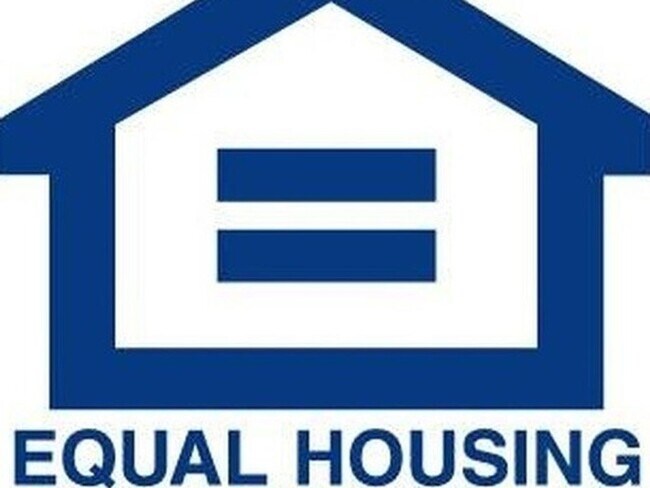 Foto del edificio - COMING SOON, SPACIOUS 3/2 HOUSE!