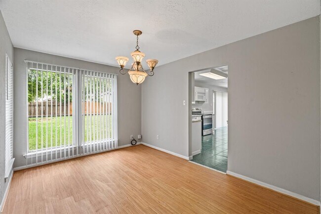 Building Photo - 2335 Trail Wood Ln