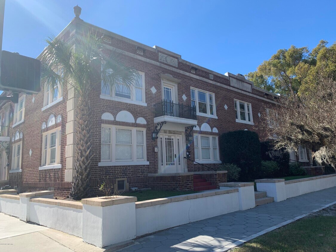 Primary Photo - 1506 Stockton St