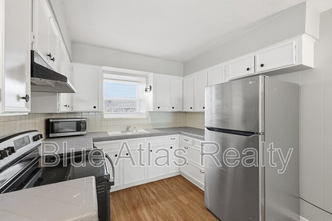 Building Photo - 225 Bryan St