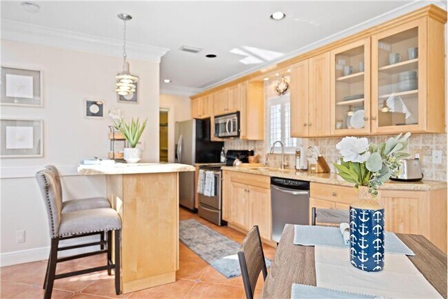 Building Photo - 36 Oceanview Dr
