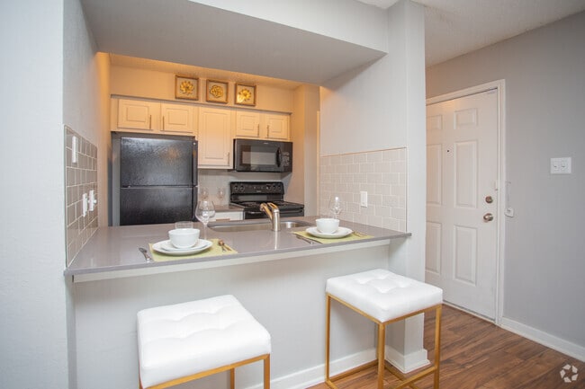 Interior Photo - Verandahs at Cliffside