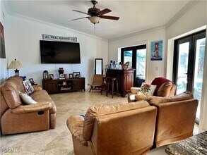 Building Photo - 3766 SE 6th Ave