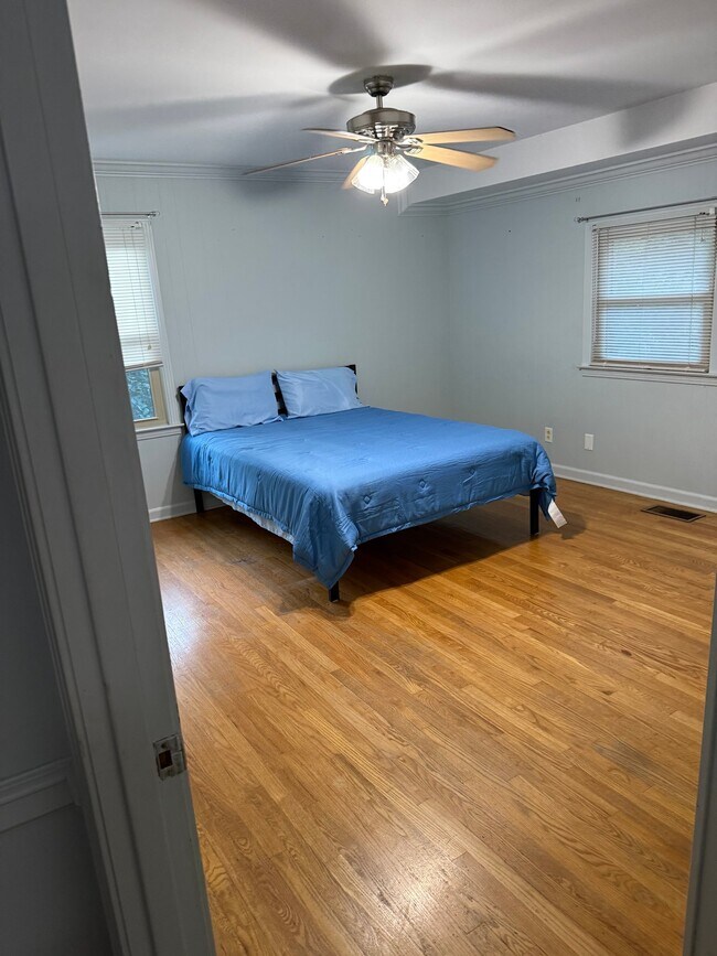 Foto del edificio - 212 White Oak St