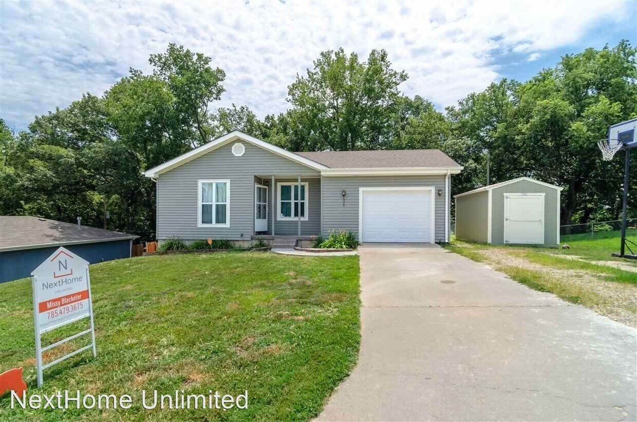 Primary Photo - 4 br, 3 bath House - 322 Clydesdale Circle
