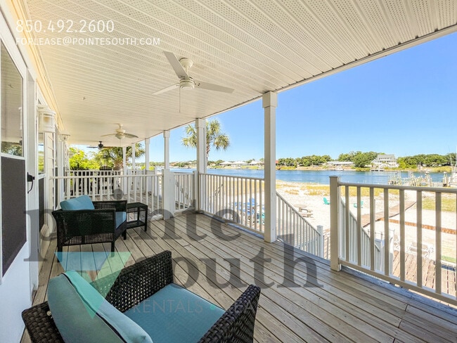 Foto del edificio - 13948 River Rd