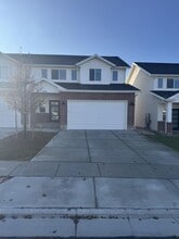 Building Photo - 259 E 1500 N St