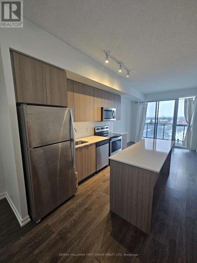 Photo du bâtiment - 3237 Bayview Ave