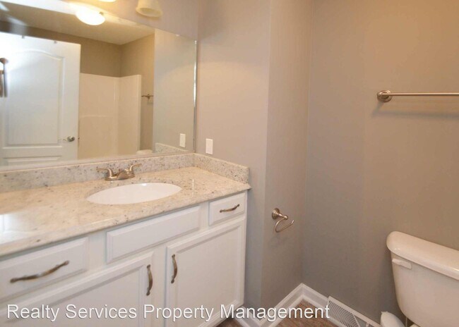 Foto del edificio - 3 br, 3 bath House - 63 Gloucester Dr