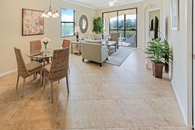 Building Photo - 9735 Acqua Ct