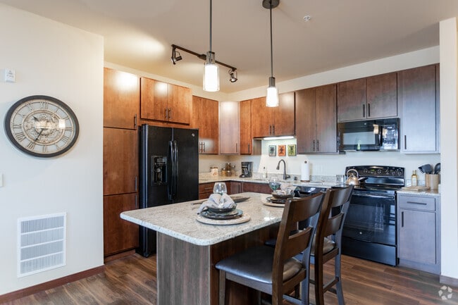 2BR, 2BA - F - Tuscany on Pleasant View