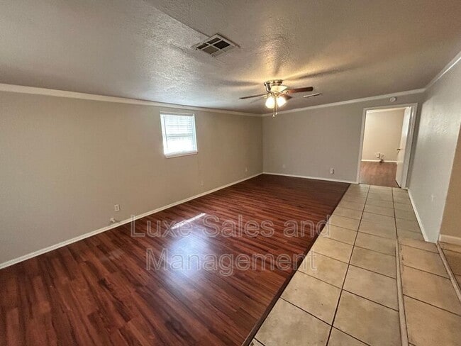 Building Photo - 936 Holoway Dr