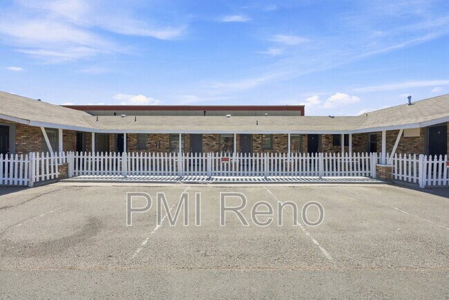 Foto del edificio - 1515 N Carson St
