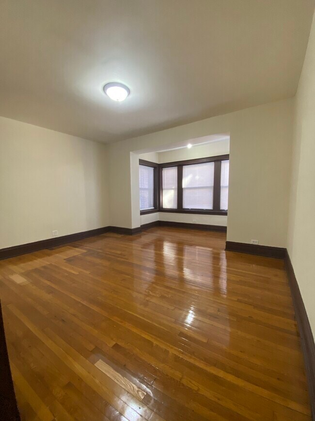 Building Photo - 3544 W Jackson Blvd