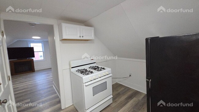 Building Photo - 50 Summer St