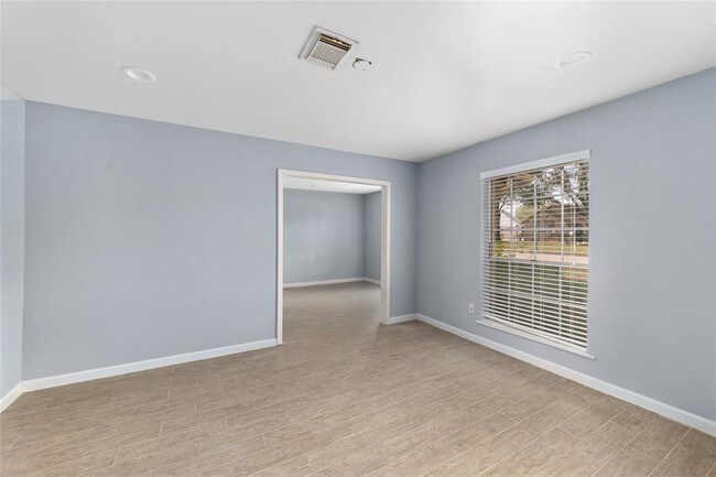 Building Photo - 7122 Bayou Forest Dr