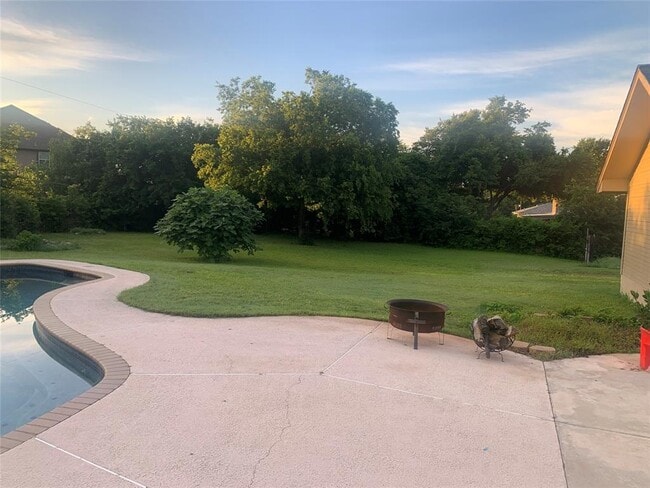 Building Photo - 3616 Arrowhead Cir