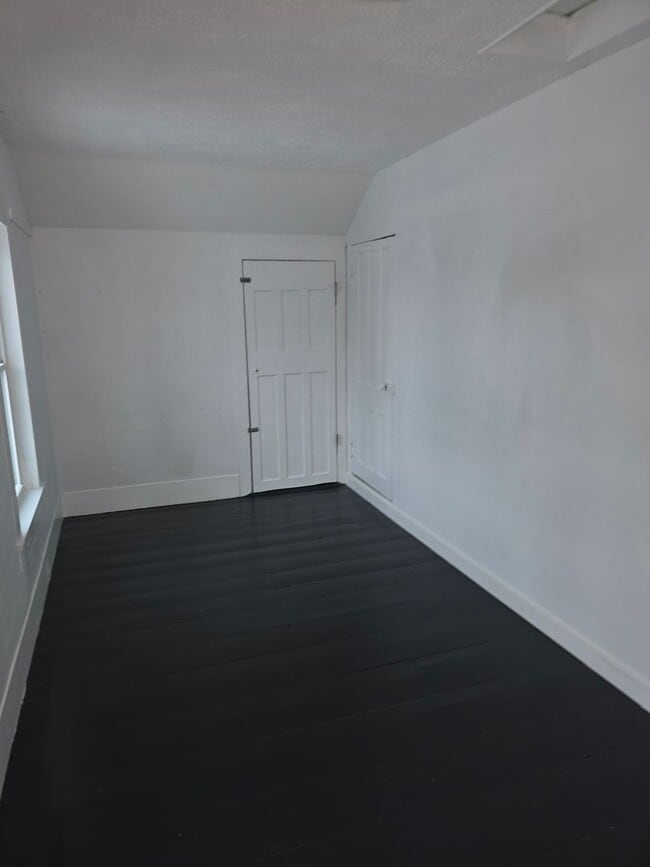 Foto del edificio - 3246 Haskins Rd