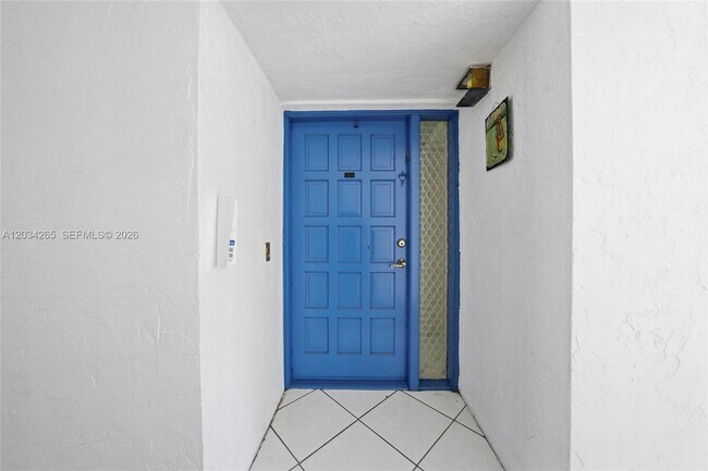 Foto del edificio - 6010 S Falls Cir Dr