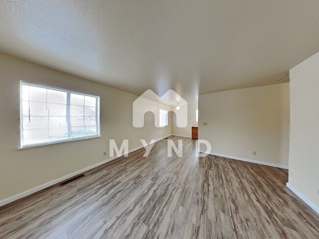 Building Photo - 540 Monroe St Apt A