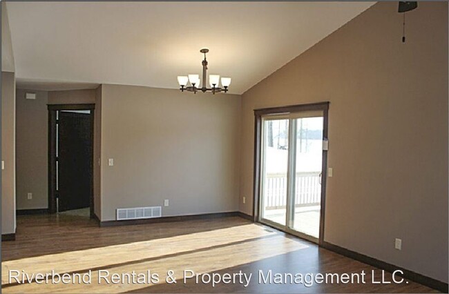 Building Photo - 3 br, 2 bath House - 838 Daisy Lane
