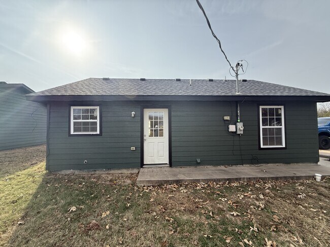 Foto del edificio - 730 W 14th St