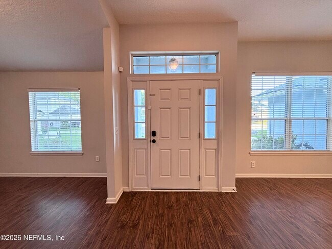 Foto del edificio - 3492 Whisper Creek Blvd