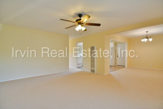 Foto del edificio - 2911 Lone Tree Way