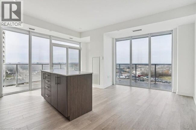 Building Photo - 2782 Barton St E