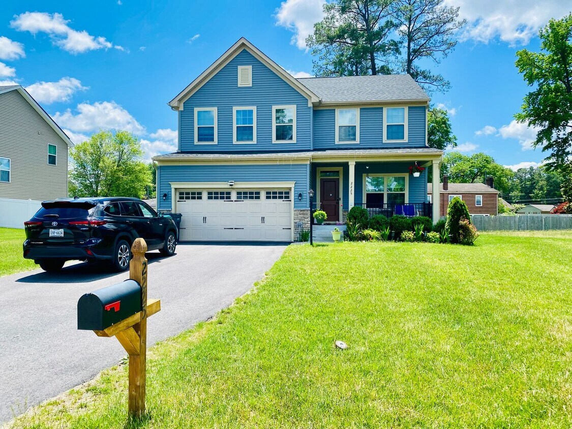 Primary Photo - 2225 Carters Bridge Pl