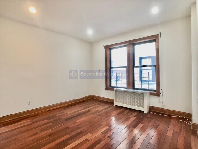 Foto del edificio - 305 Convent Ave