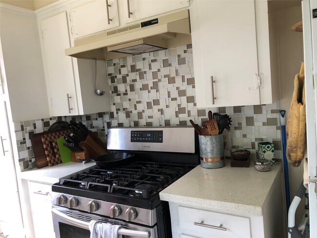 Foto del edificio - 7031 Langdon Ln