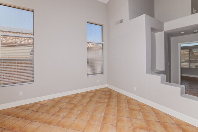 Foto del edificio - 10757 W Angels Ln
