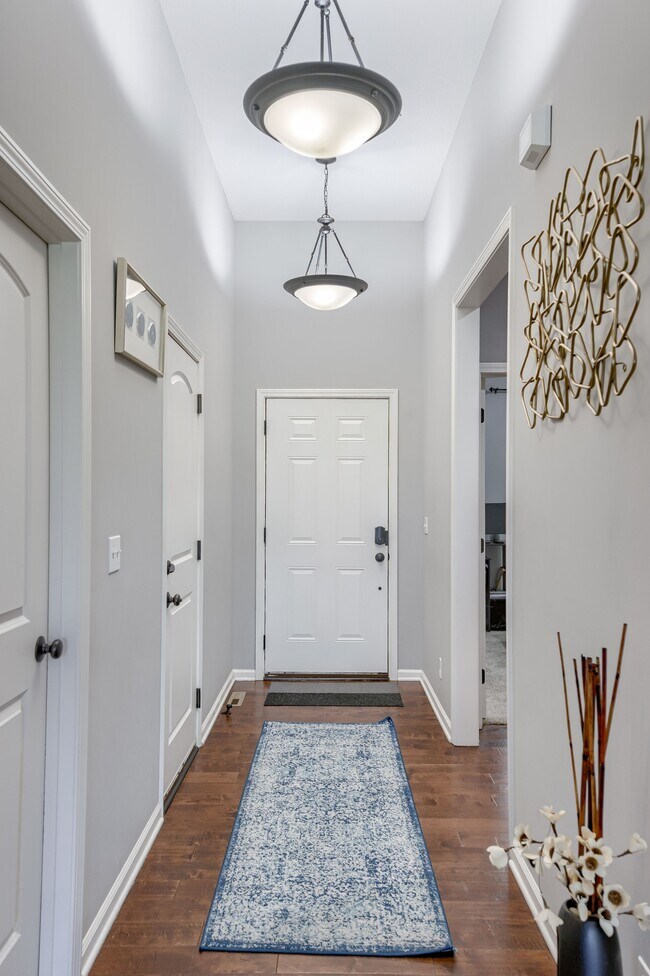 Foto del edificio - 15523 Valley View Dr