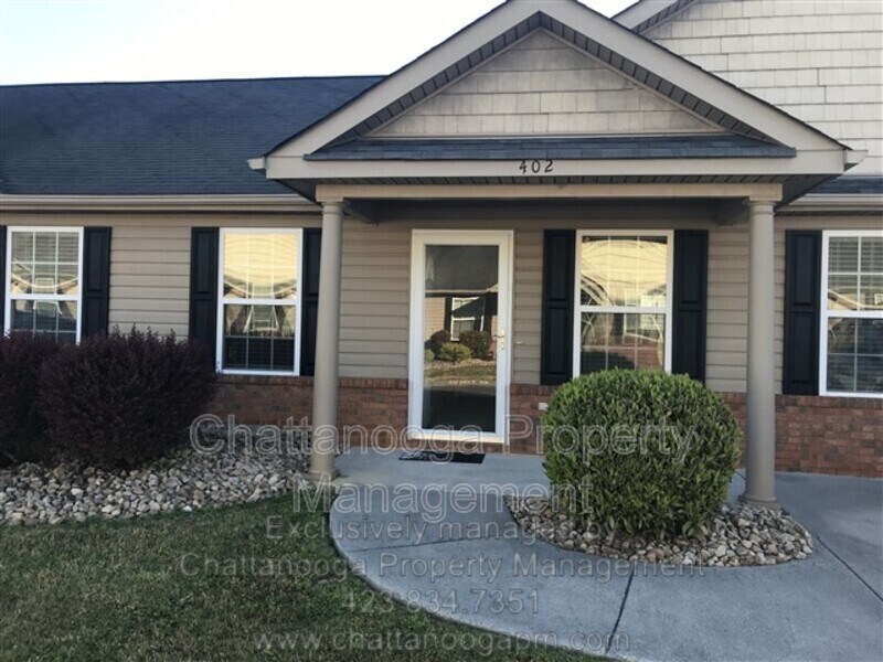 Primary Photo - 402 Cedar Creek Dr