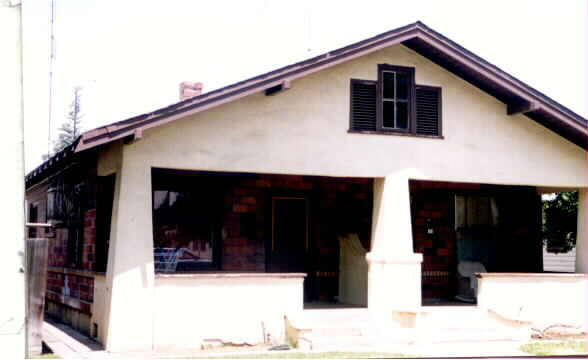 Building Photo - 1824-1826 H St