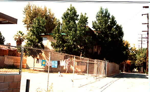 Building Photo - 331 W 23rd St
