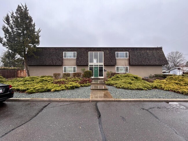 Foto del edificio - 225 N 8th St